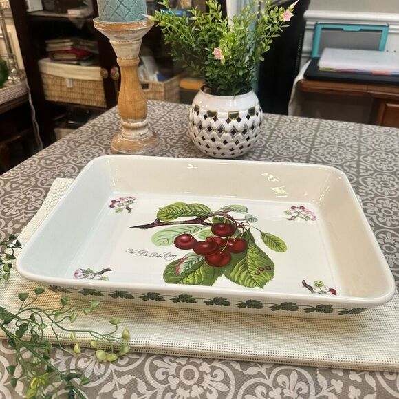 Portmeirion Pomona Late Duke Cherry Rectangular Baking Dish Large 14” Porcelain - Picture 2 of 8